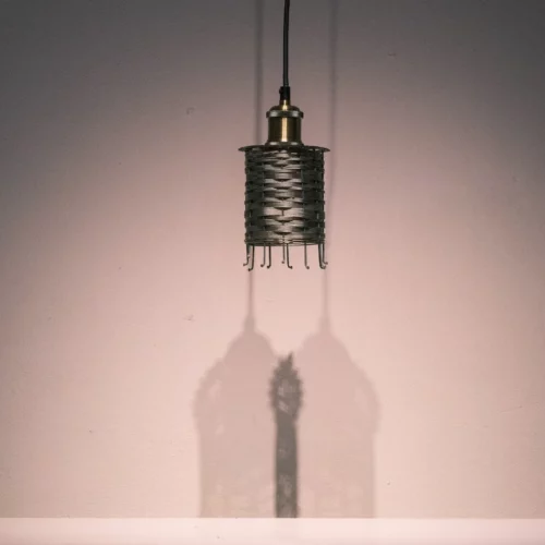 LA LAMPE SUSPENDUE EN VANNERIE DE CABLE | MARKO