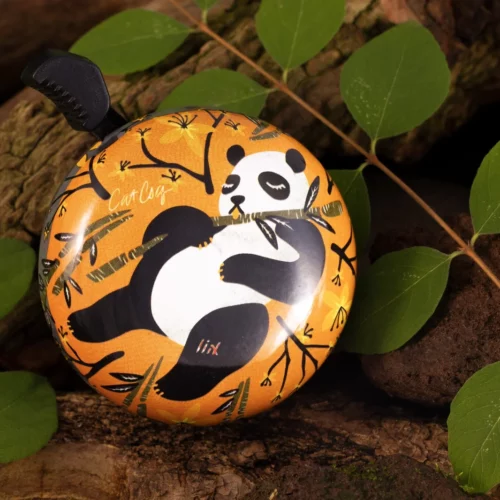 Sonnette de vélo design Liix motif panda, photo en situation